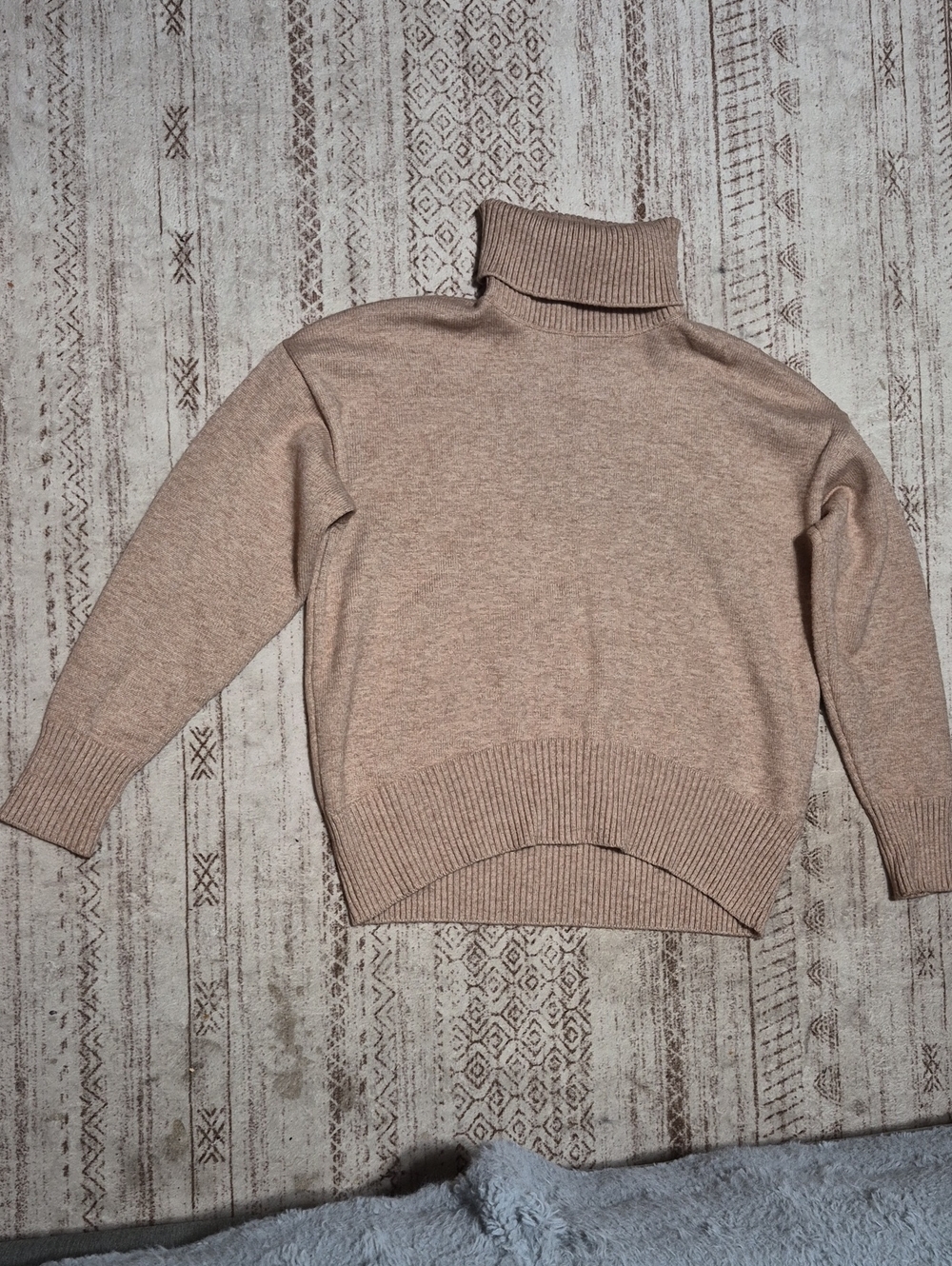 Source Unknown Soft Taupe Turtleneck Sweater